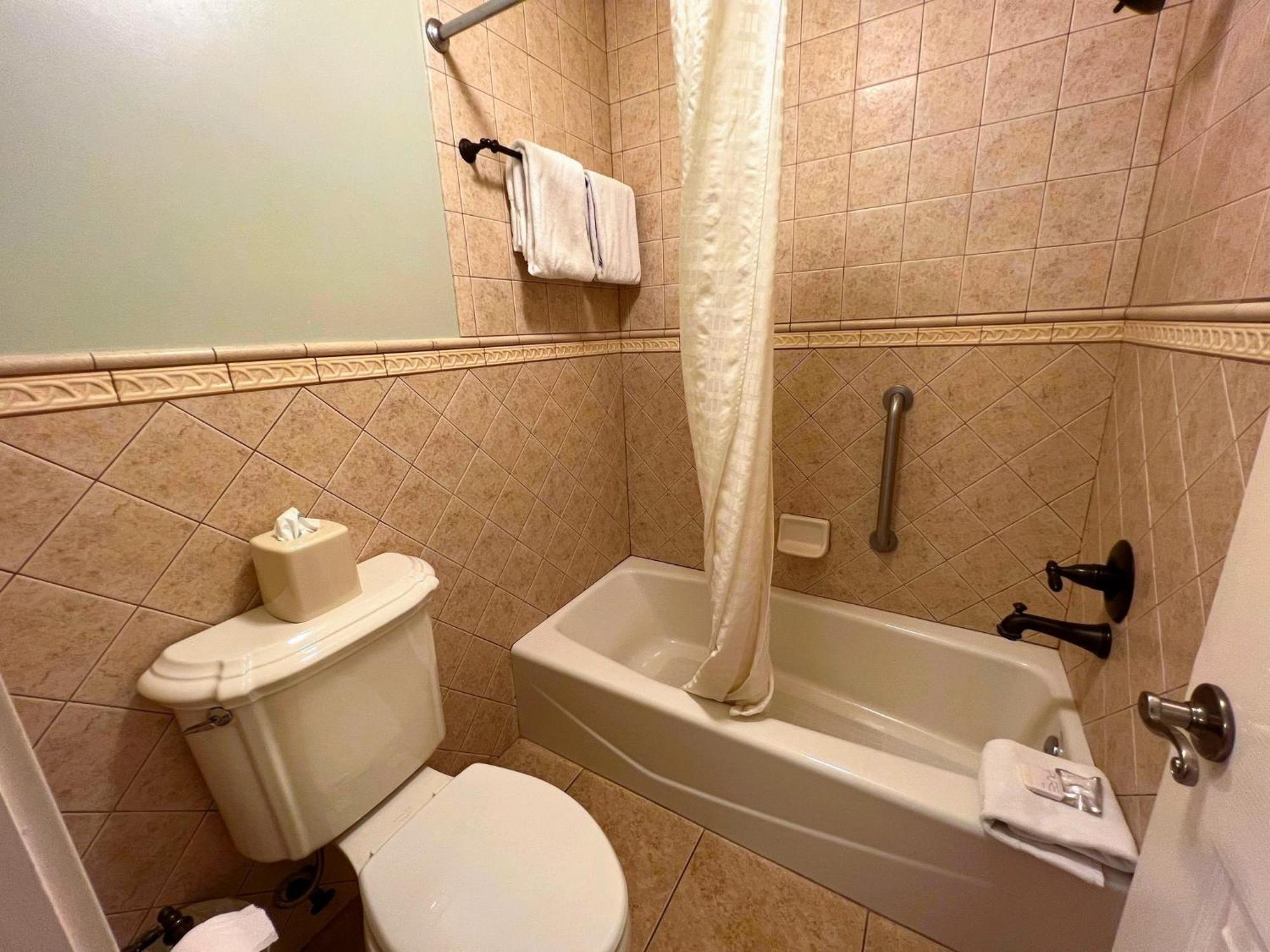 Bayfront Inn St. Augustine Room photo